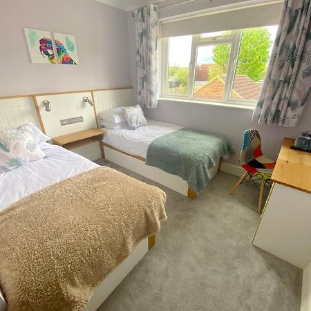 Orchard House Bed & Breakfast Суиндън Екстериор снимка